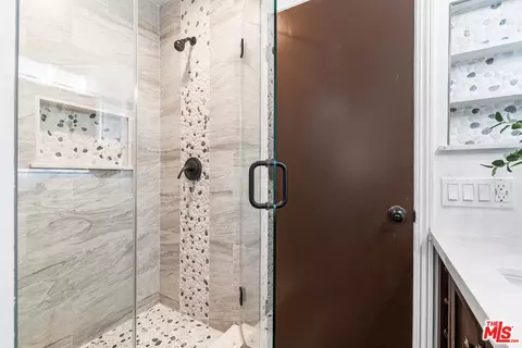 Bath - 24613 Neptune Ave, Carson, CA 90745 photo 3 of 7