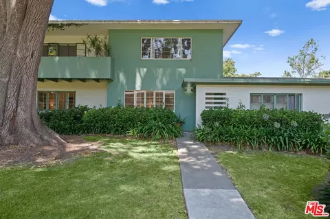 5255 Village Grn, Los Angeles, CA 90016