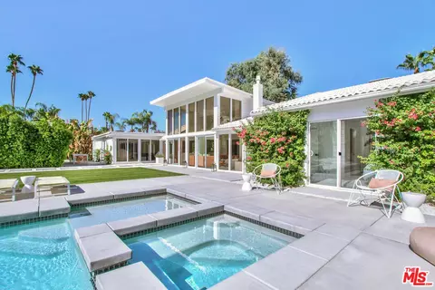 678 S Thornhill Rd, Palm Springs, CA 92264