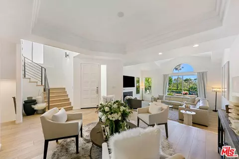 6481 Zuma View Pl #109, Malibu, CA 90265