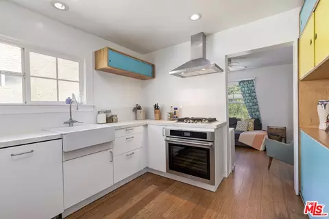 702 Amador St, Los Angeles, CA 90012