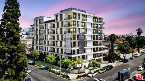 904 S New Hampshire Ave #201, Los Angeles, CA 90006