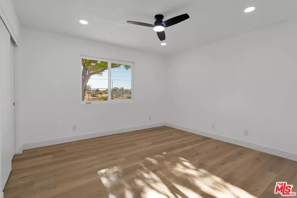  22113 Sioux Rd, Apple Valley, CA 92308 photo 14