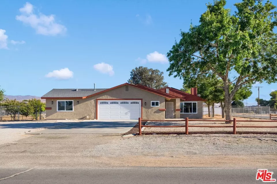  22113 Sioux Rd, Apple Valley, CA 92308 photo 1