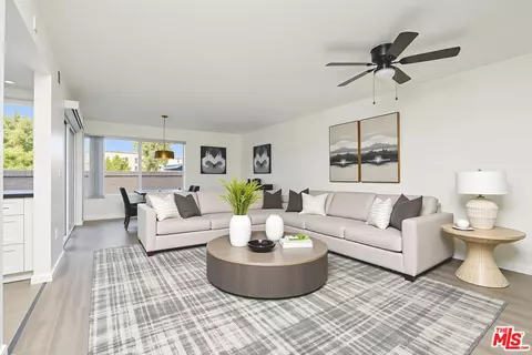 18524 Mayall St #D, Northridge, CA 91324