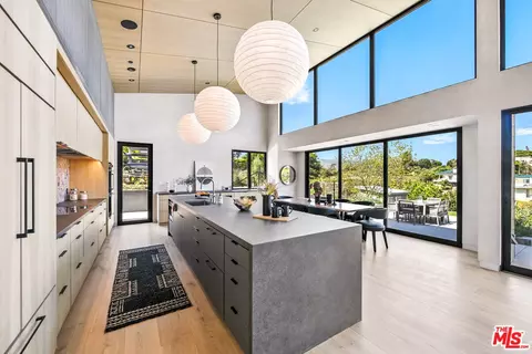 6756 Wandermere Rd, Malibu, CA 90265 photo 8