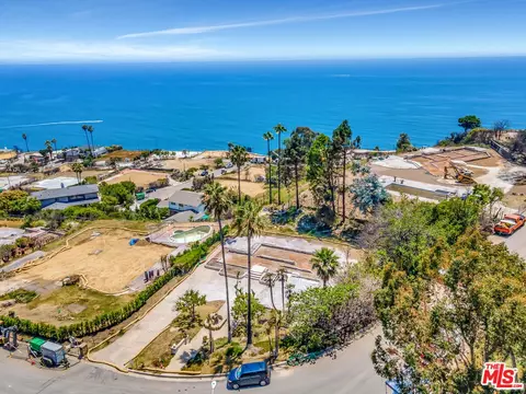 20434 Seaboard Rd, Malibu, CA 90265