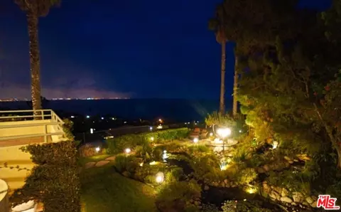 20434 Seaboard Rd, Malibu, CA 90265