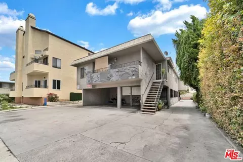 11728 Avon Way, Los Angeles, CA 90066