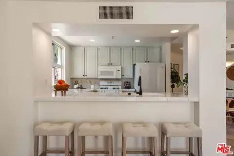 Kitchen - 235 Main St #121, Venice, CA 90291 photo 3 of 3
