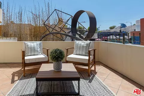 Exterior - 235 Main St #121, Venice, CA 90291 photo 1 of 2