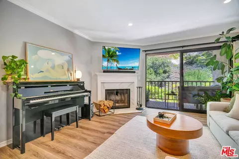 4210 Via Arbolada #205, Los Angeles, CA 90042