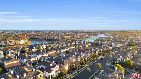 View/Area - 4104 Baltic St, Oxnard, CA 93035 photo 8 of 9