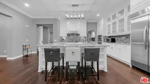 Kitchen - 4104 Baltic St, Oxnard, CA 93035 photo 4 of 4
