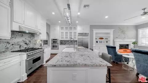 Kitchen - 4104 Baltic St, Oxnard, CA 93035 photo 2 of 4