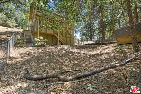 2340 Hunsaker Dr, Running Springs, CA 92382 photo 25