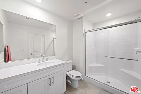 1408 Wingfoot, Carson, CA 90746 photo 9