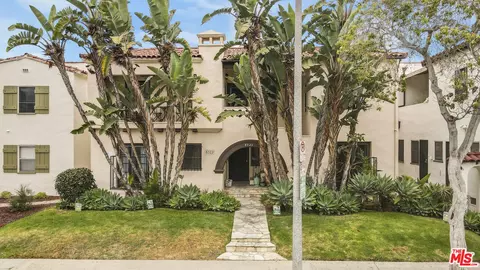 8323 Blackburn Ave, Los Angeles, CA 90048