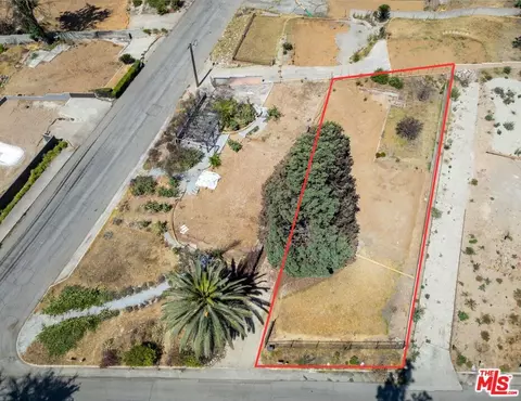 3051 Santa Rosa Ave, Altadena, CA 91001