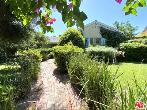 1963 Craig Ave, Altadena, CA 91001