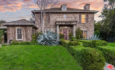 3470 Consuelo Dr, Calabasas, CA 91302