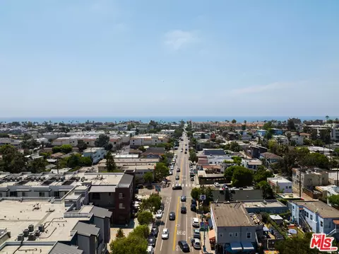 View/Area - 515 Rose Ave, Venice, CA 90291 photo 1 of 1