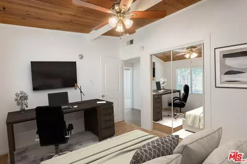 926 Barbra Ln, Redlands, CA 92374 photo 9