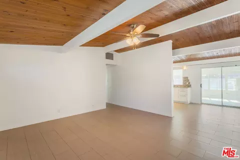 926 Barbra Ln, Redlands, CA 92374 photo 14