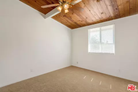 926 Barbra Ln, Redlands, CA 92374 photo 15