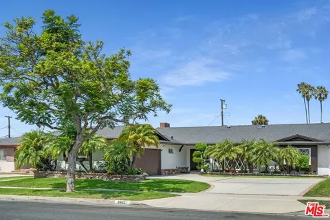 5905 S Chariton Ave, Los Angeles, CA 90056
