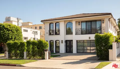 1113 Amherst Ave, Los Angeles, CA 90049