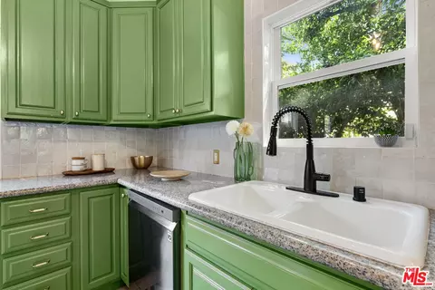 1205 Appleton Way, Venice, CA 90291 photo 19