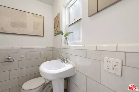 1205 Appleton Way, Venice, CA 90291 photo 24