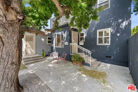 1205 Appleton Way, Venice, CA 90291 photo 2
