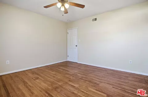 401 E Darlan St, Gardena, CA 90248 photo 25