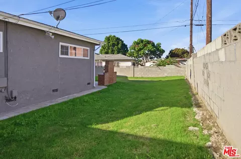 401 E Darlan St, Gardena, CA 90248 photo 31