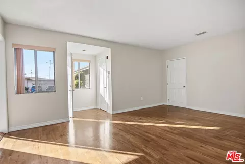401 E Darlan St, Gardena, CA 90248 photo 8