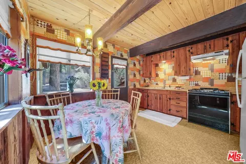 42721 Cedar Ave, Big Bear Lake, CA 92315 photo 8