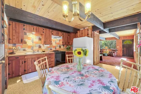 42721 Cedar Ave, Big Bear Lake, CA 92315 photo 12