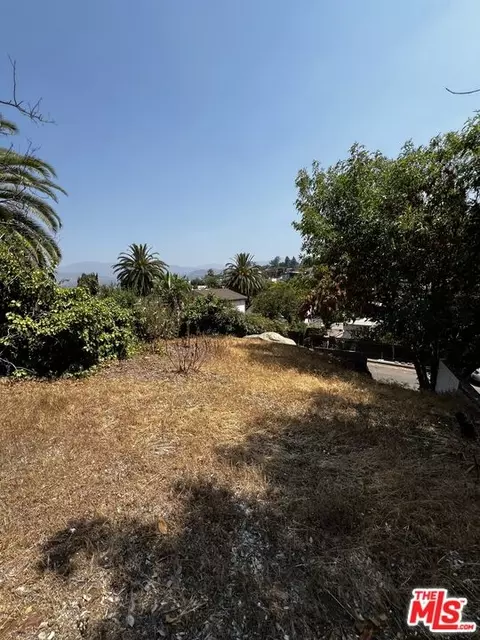 1505 Wellesley Dr, Glendale, CA 91205