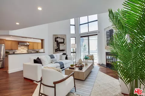 12000 Goshen Ave #107, Los Angeles, CA 90049