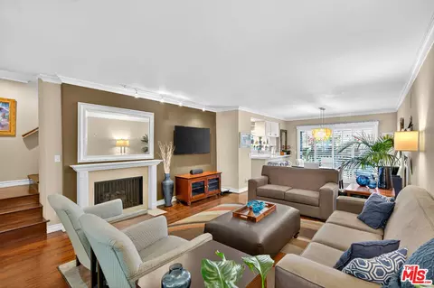 913 17th St #5, Santa Monica, CA 90403