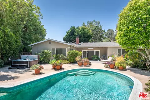1350 Jonesboro Dr, Los Angeles, CA 90049