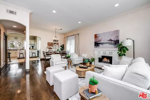 4125 W Hood Ave #103, Burbank, CA 91505