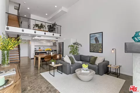 333 S Wilton Pl #3, Los Angeles, CA 90020