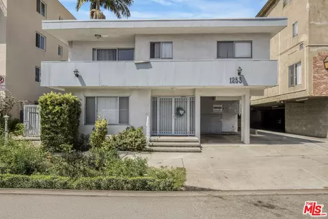 1253 Federal Ave, Los Angeles, CA 90025