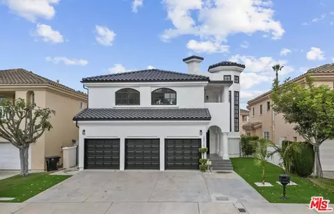 23119 Los Codona Ave, Torrance, CA 90505
