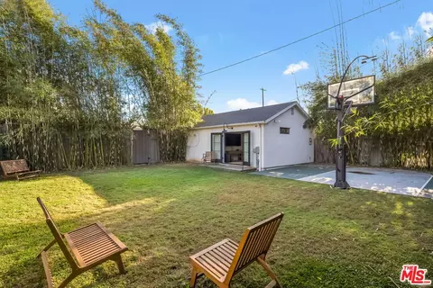 Exterior - 1209 Appleton Way, Venice, CA 90291 photo 12 of 13