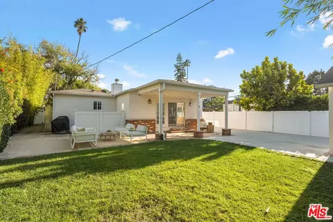 Exterior - 1209 Appleton Way, Venice, CA 90291 photo 8 of 13