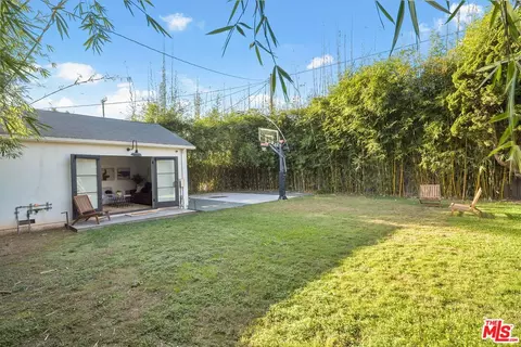 Exterior - 1209 Appleton Way, Venice, CA 90291 photo 11 of 13